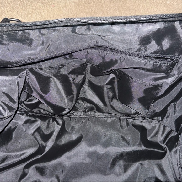 Beis Weekender Bag - Picture 5 of 7
